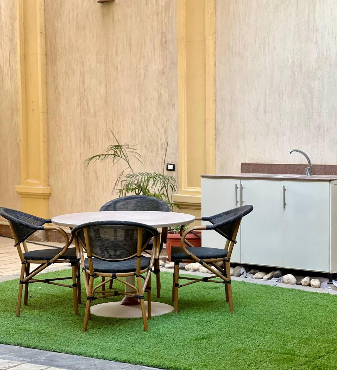 Paradise Studios Sheikh Zayed City Extérieur photo